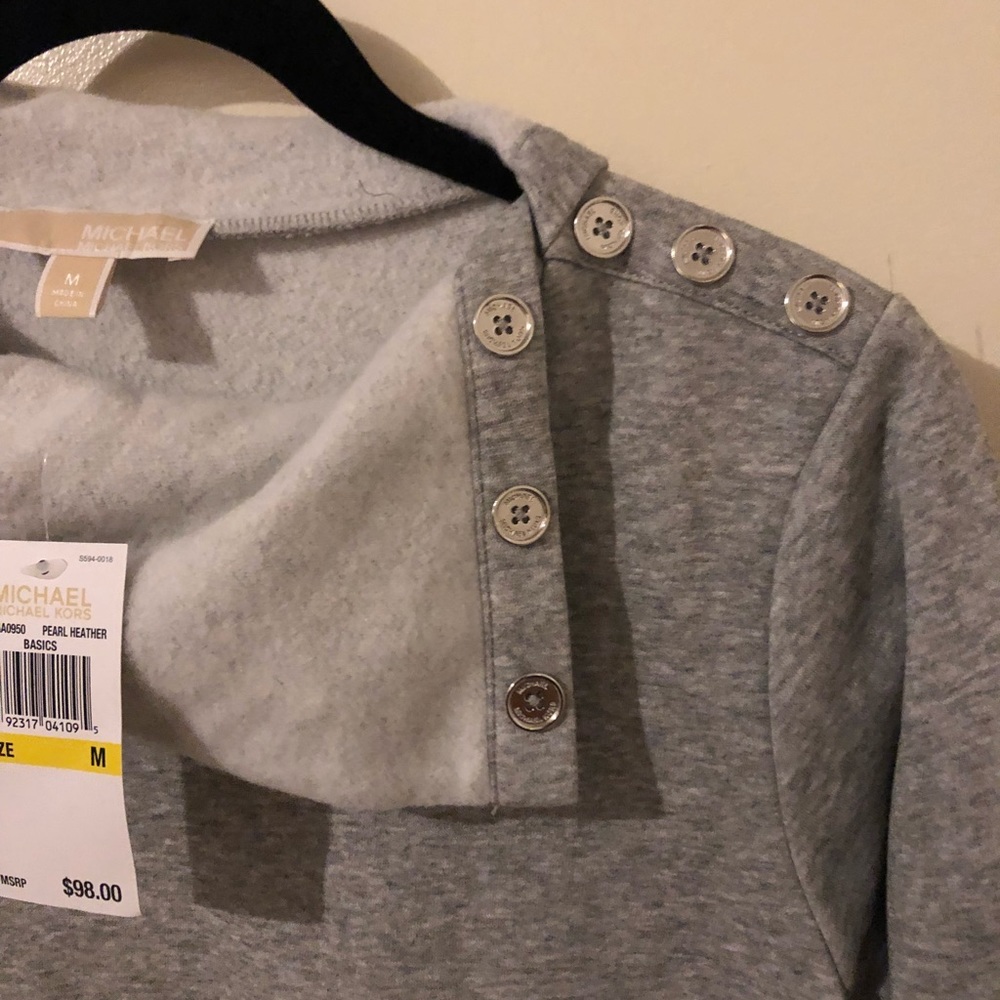 🆕 Authentic Michael Kors Sweater 🔥